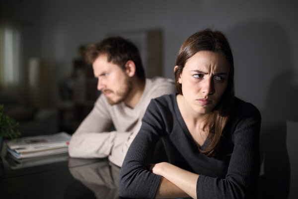 ¿Cómo saber si mi pareja me trata mal?