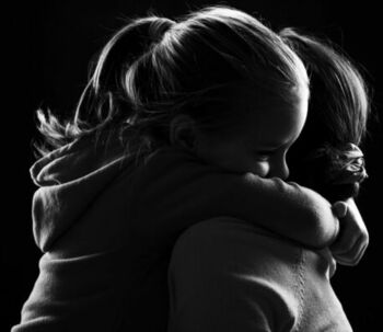 7 heridas emocionales de la infancia que perduran en la adultez